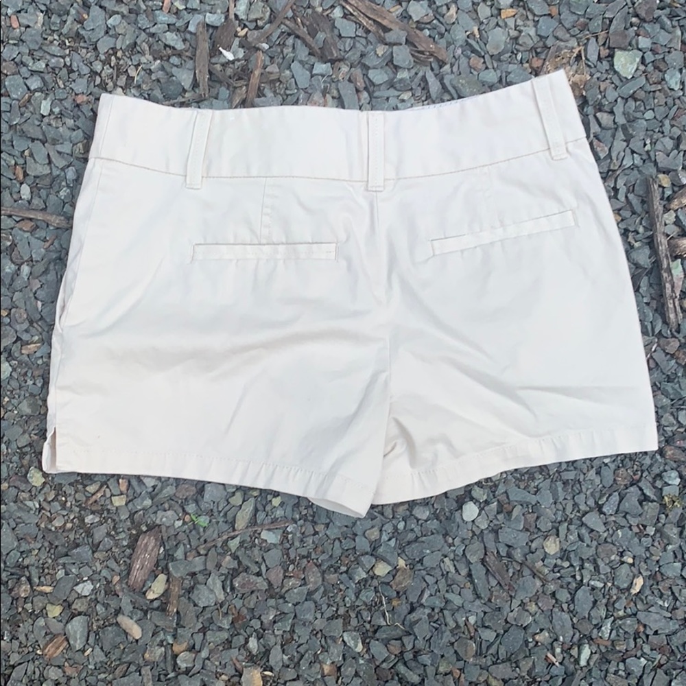 Khaki Loft cargo shorts - Picture 2 of 2